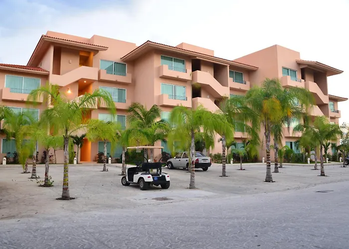 Portobello Gran Marina * Puerto Aventuras